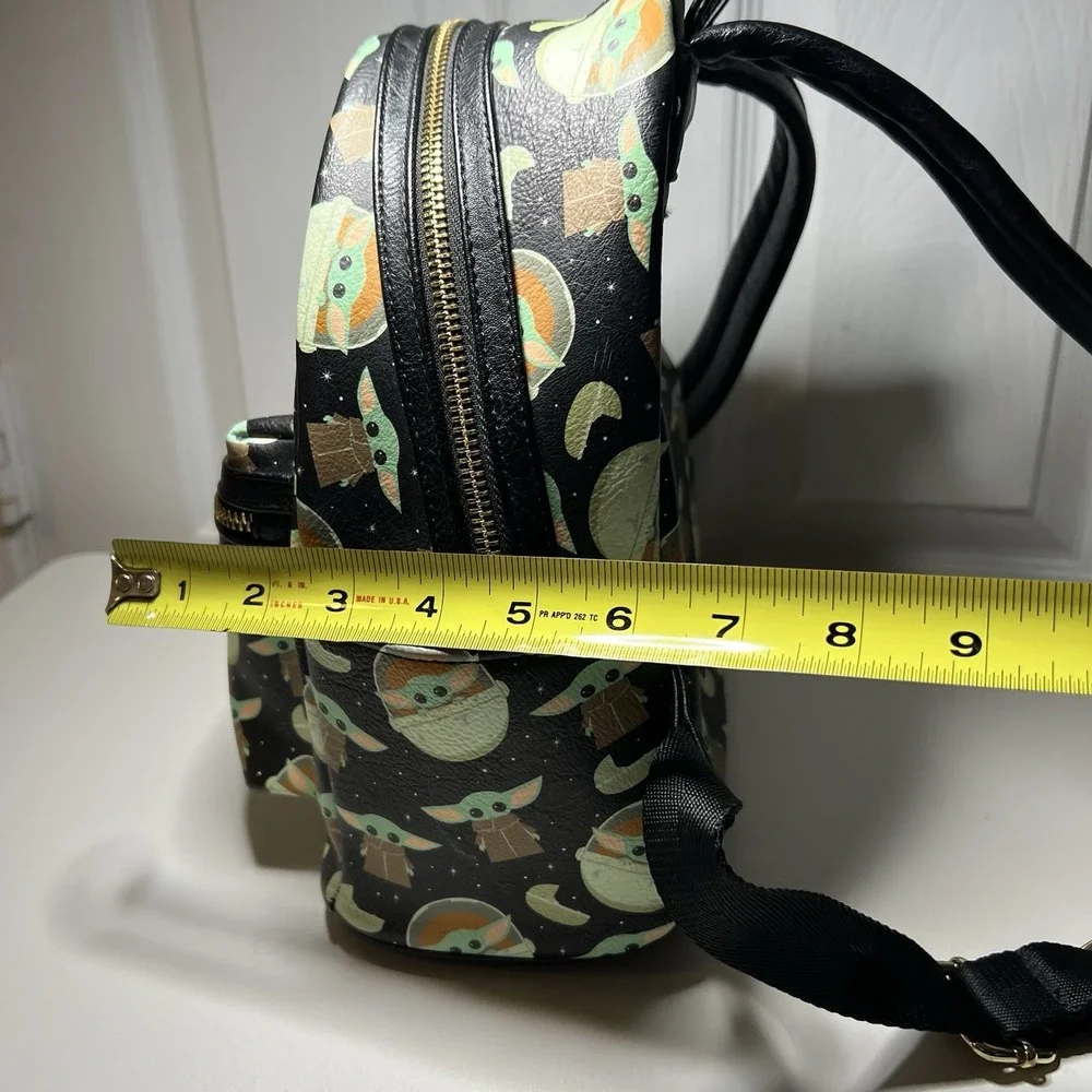 Disney Parks Loungefly Grogu‎ Baby Yoda STAR WARS Mandalorian Mini Backpack Used